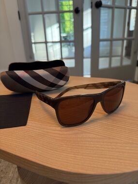 Burberry Brown Sunglasses w/ Nova Check Arms + Case (Made in Italy)